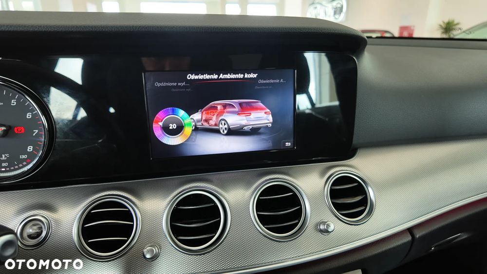 Mercedes-Benz Klasa E 200 T 9G-TRONIC Avantgarde - 33