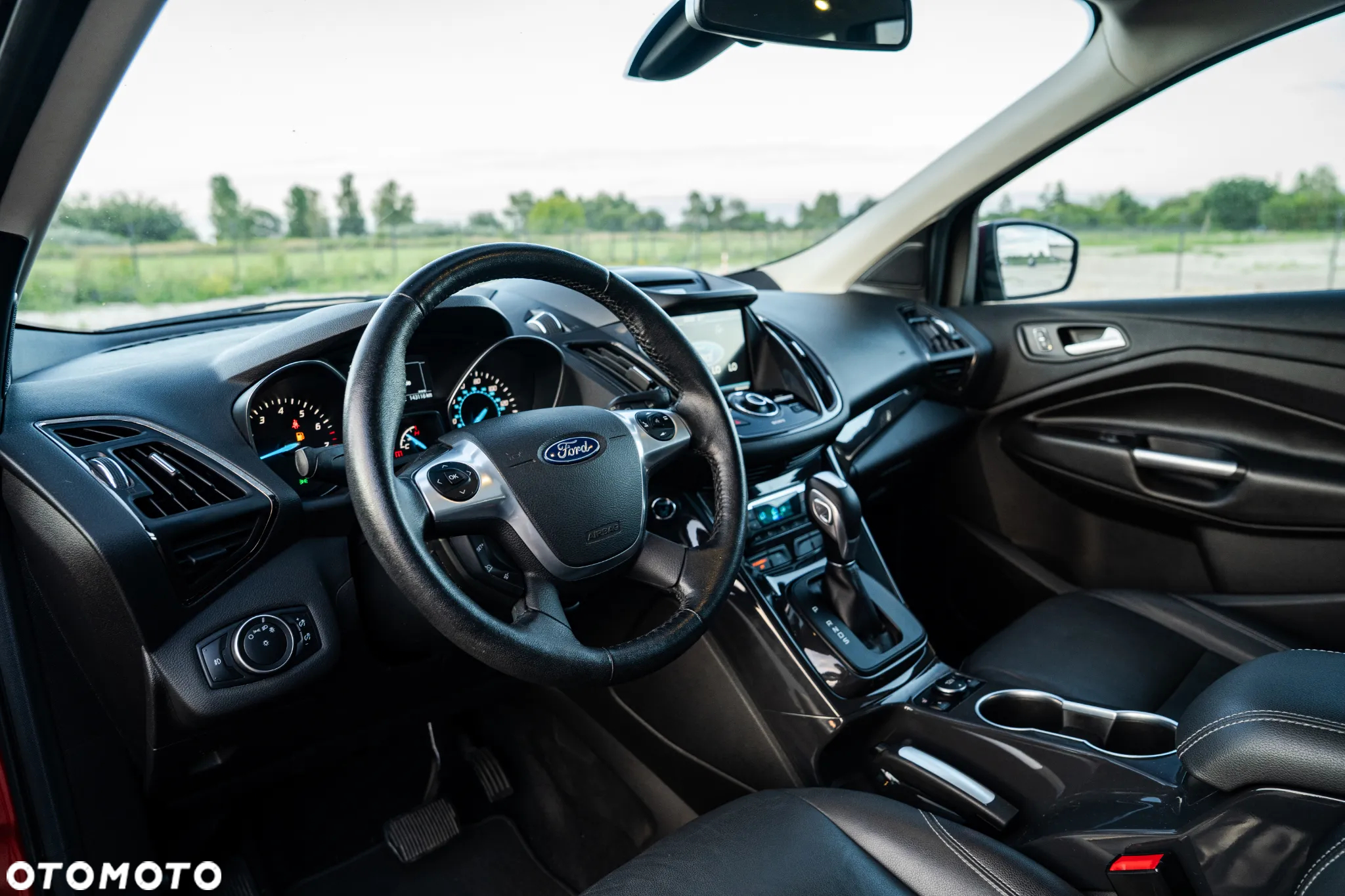 Ford Escape 2.0 EcoBoost AWD Titanium - 17