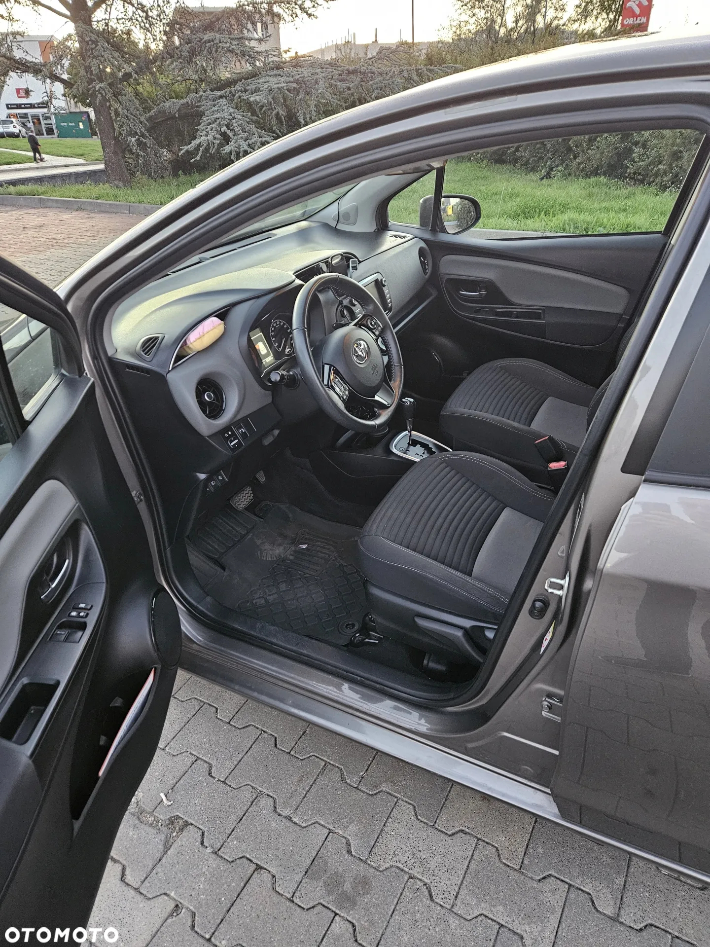 Toyota Yaris 1.5 Premium CVT - 7