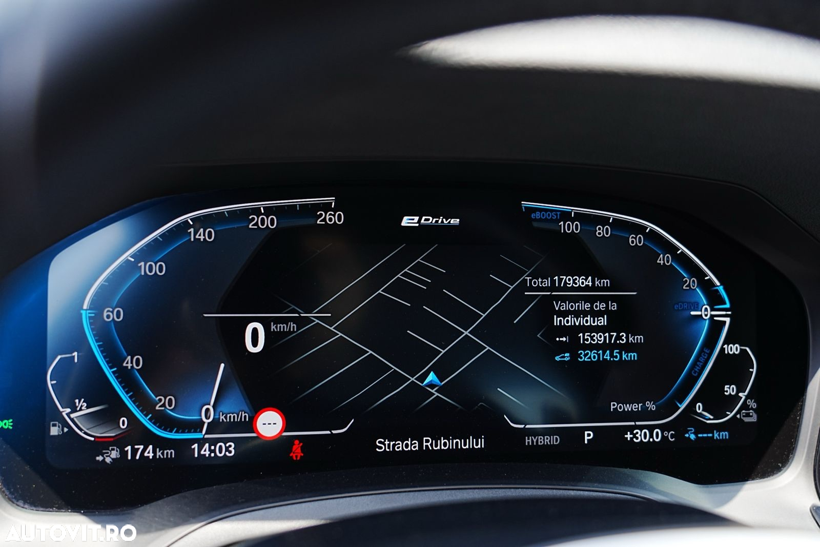 BMW Seria 3 330e Aut. M Sport - 29