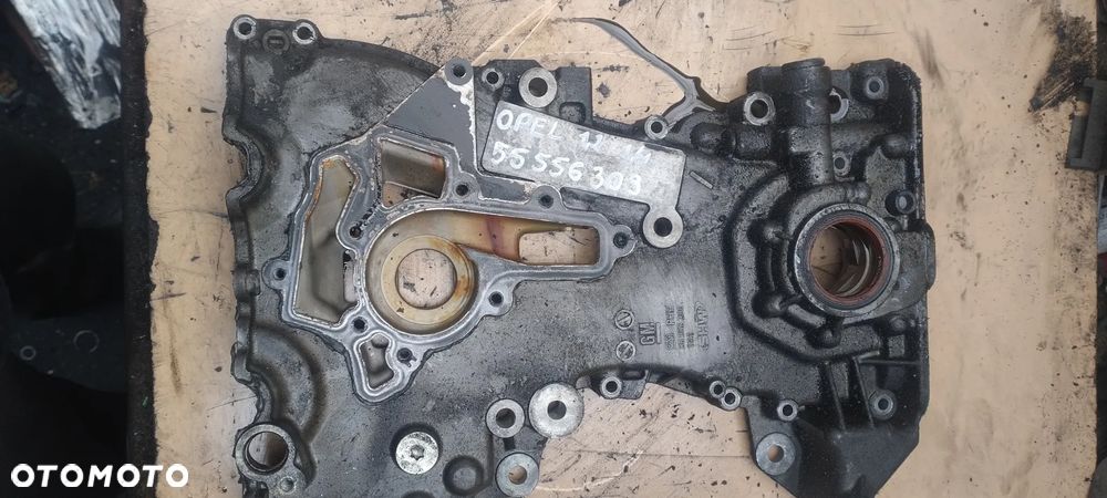 OPEL 1,2 1,4 Z12XEP Z14XEP pompa oleju osłona rozrządu 55556309 - 3