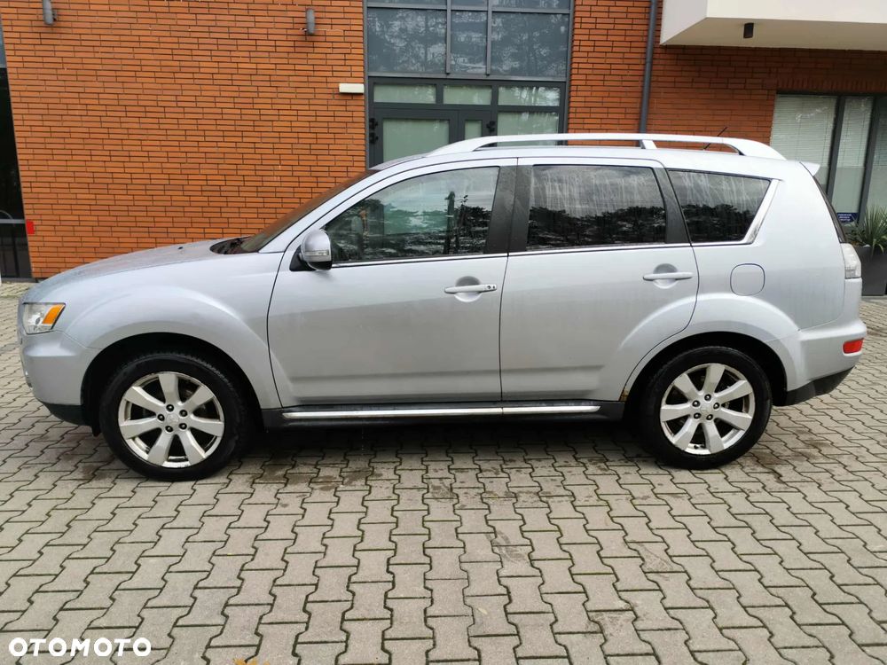 Mitsubishi Outlander 2.0 DID Intense + - 2