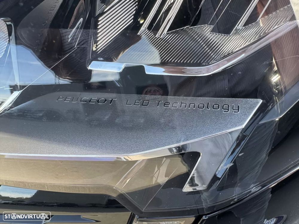 Peugeot 3008 PureTech 130 Stop & Start GPF EAT8 Allure Pack - 48