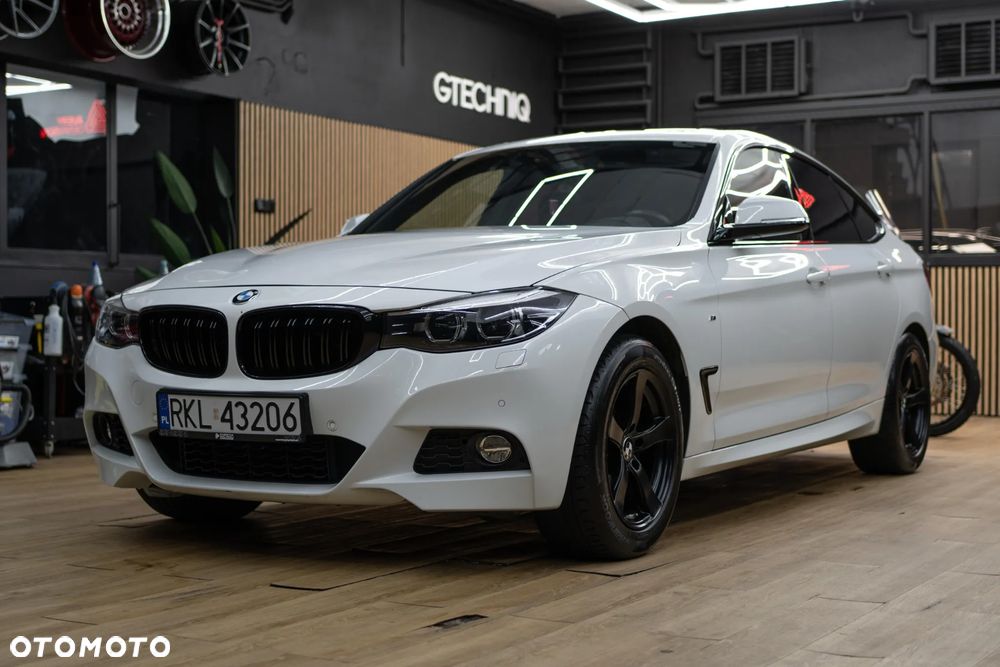 BMW Seria 3 320i GPF xDrive M Sport Shadow sport - 37