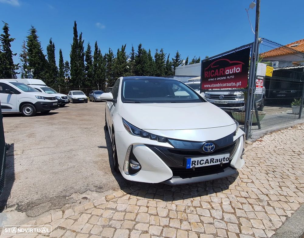 Toyota Prius 1.8 Luxury - 1