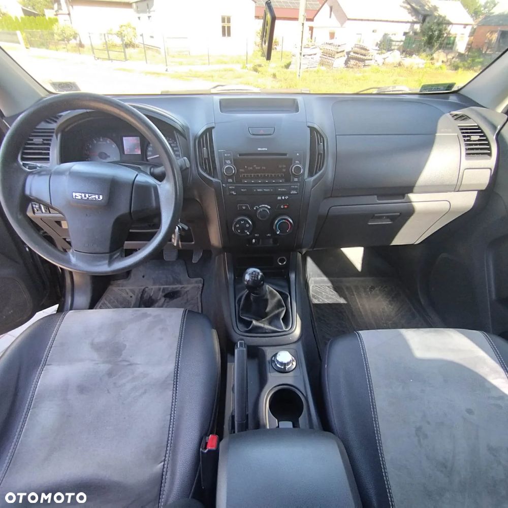 Isuzu D-Max 2.5 DC L - 13
