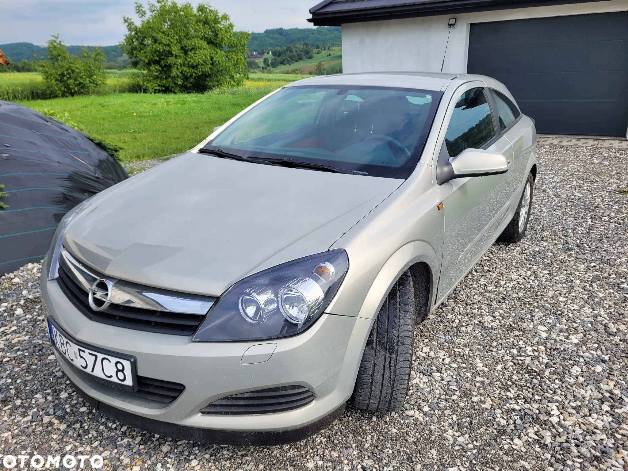 Opel Astra III GTC 1.6 Enjoy - 2