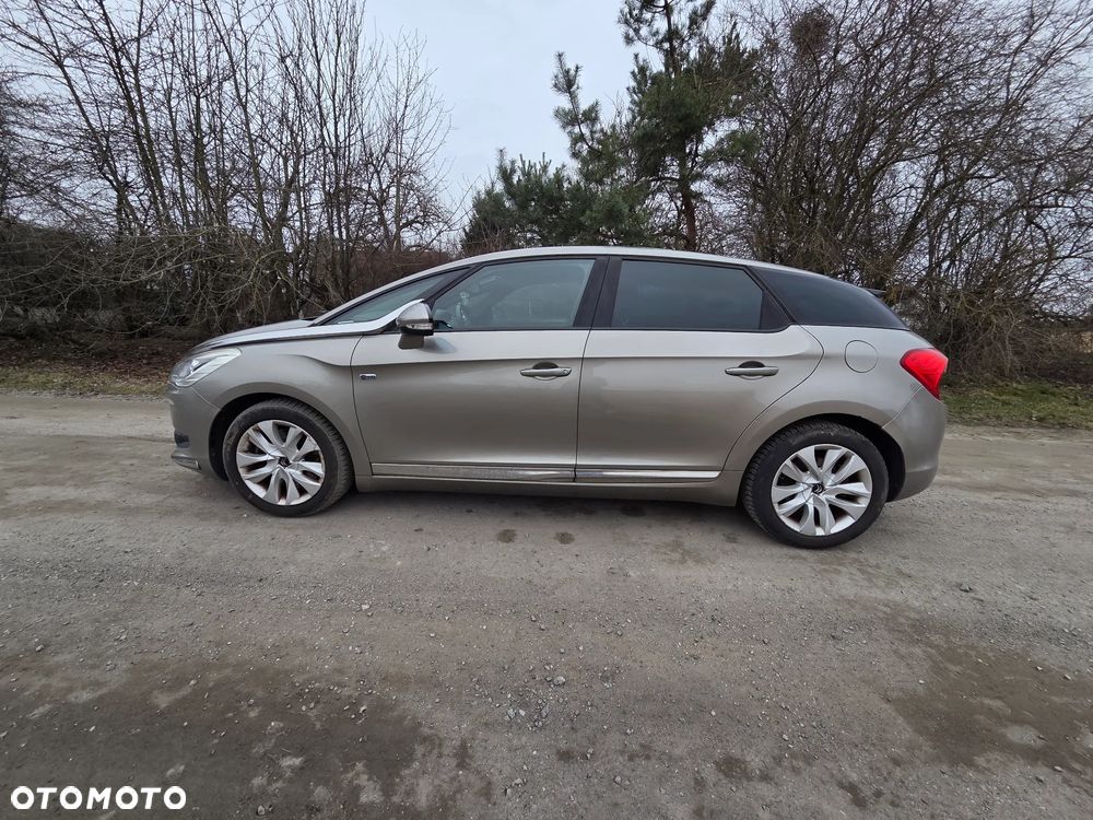Citroën DS5 HDi 165 Chic - 6