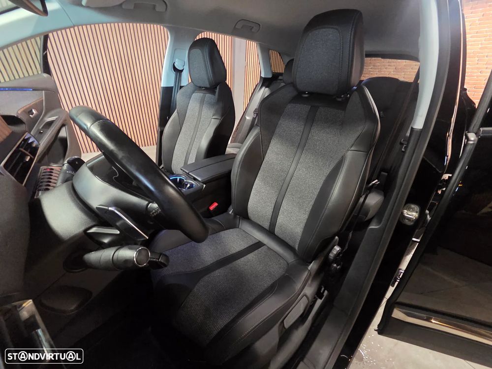 Peugeot 3008 BlueHDi 130 Stop & Start EAT8 Allure - 7