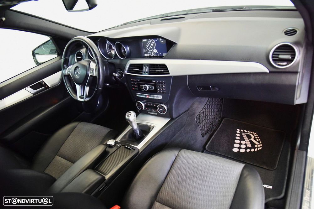 Mercedes-Benz C 250 - 25