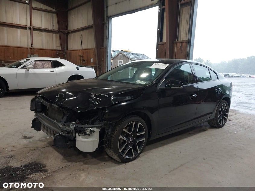 Volvo S60 - 3
