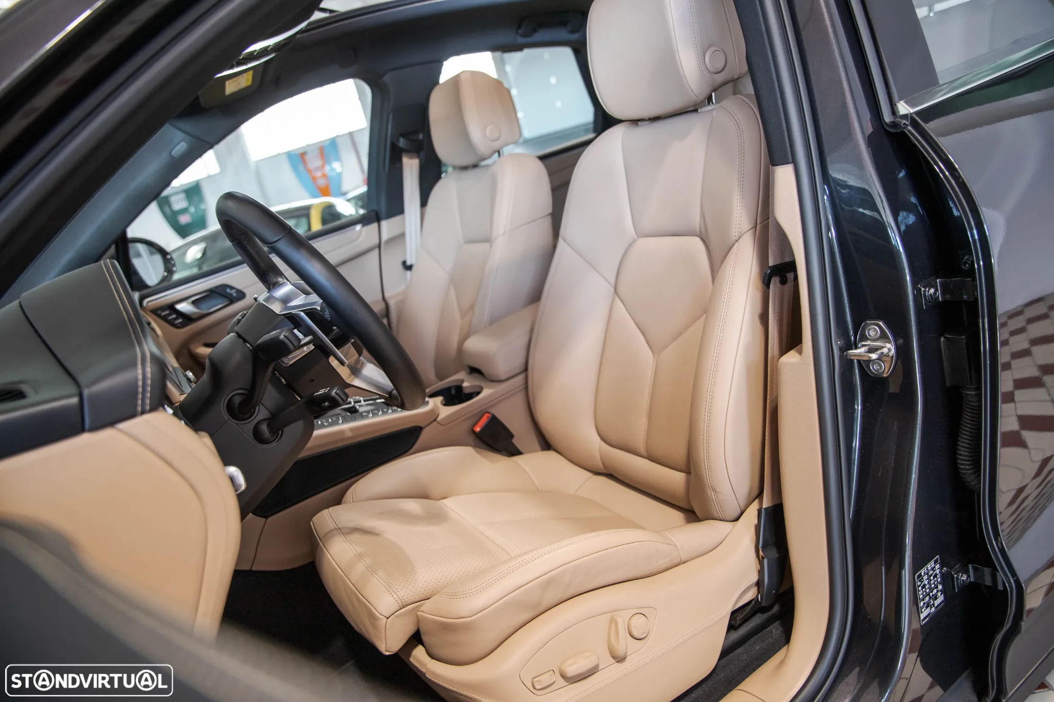 Porsche Macan Standard - 14