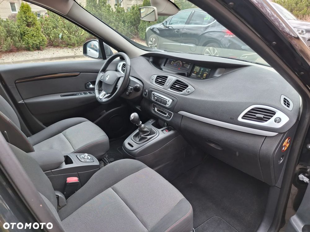 Renault Scenic - 18