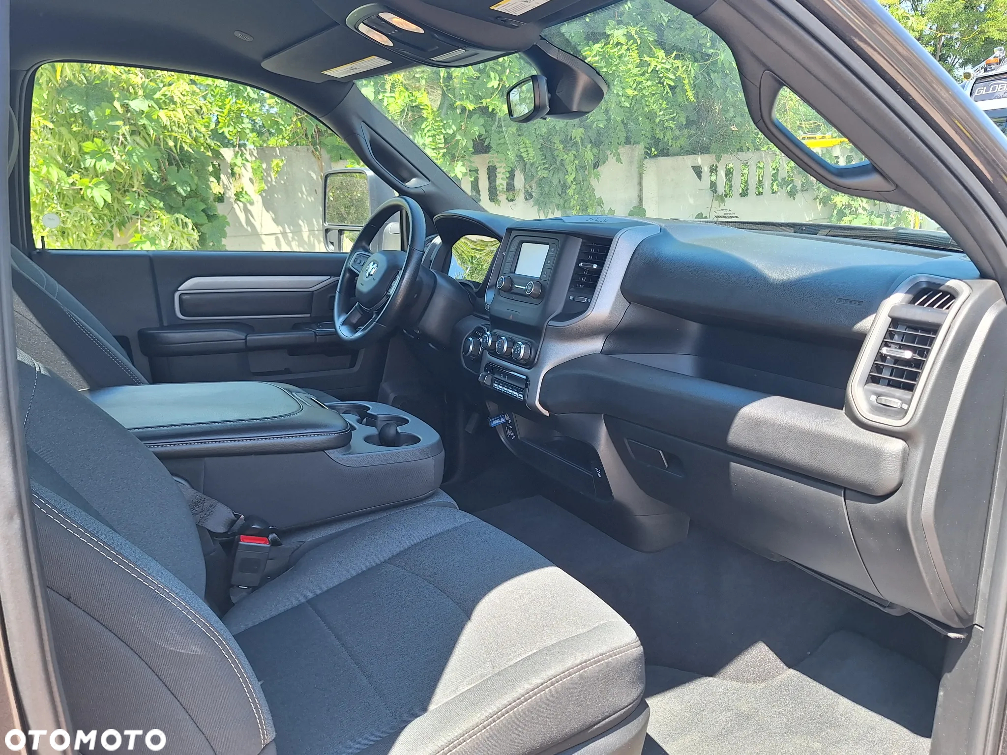 RAM 2500 - 11