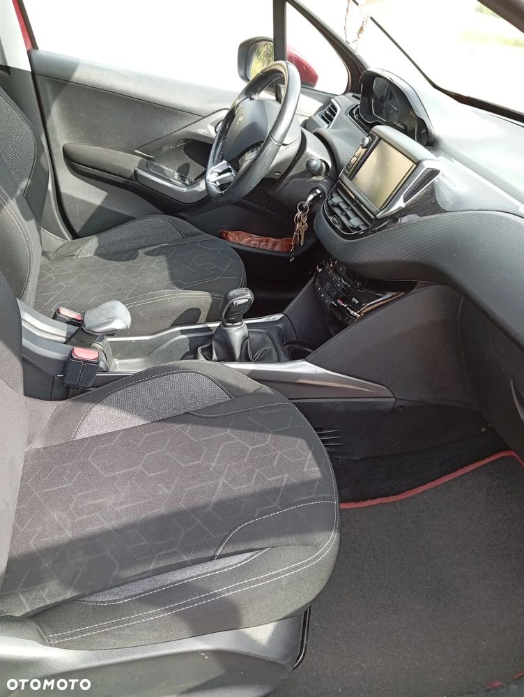 Peugeot 2008 1.2 Pure Tech Active EU6 - 13