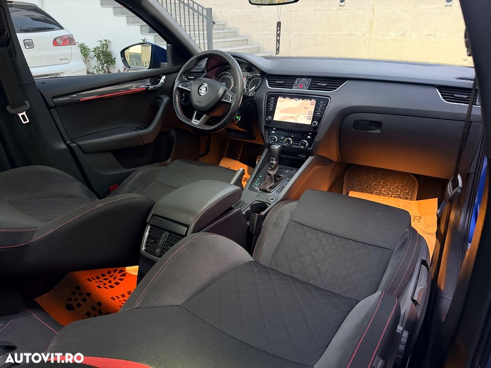 Skoda Octavia 2.0 TDI DSG RS - 7