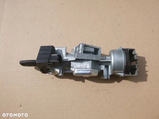 ZESTAW STARTOWY FORD FOCUS MK2 1.6 - 24