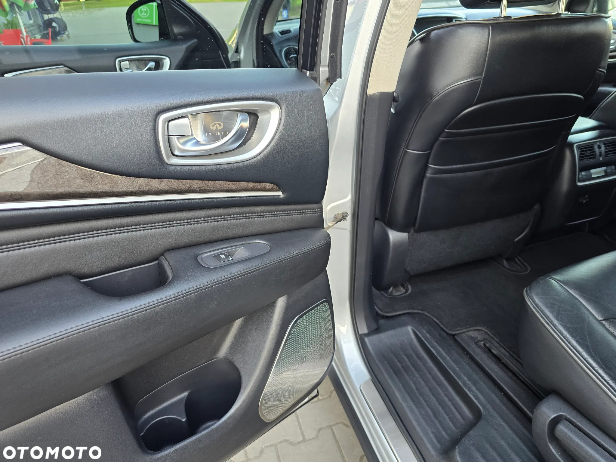 Infiniti QX60 3.5 Hi-Tech - 27