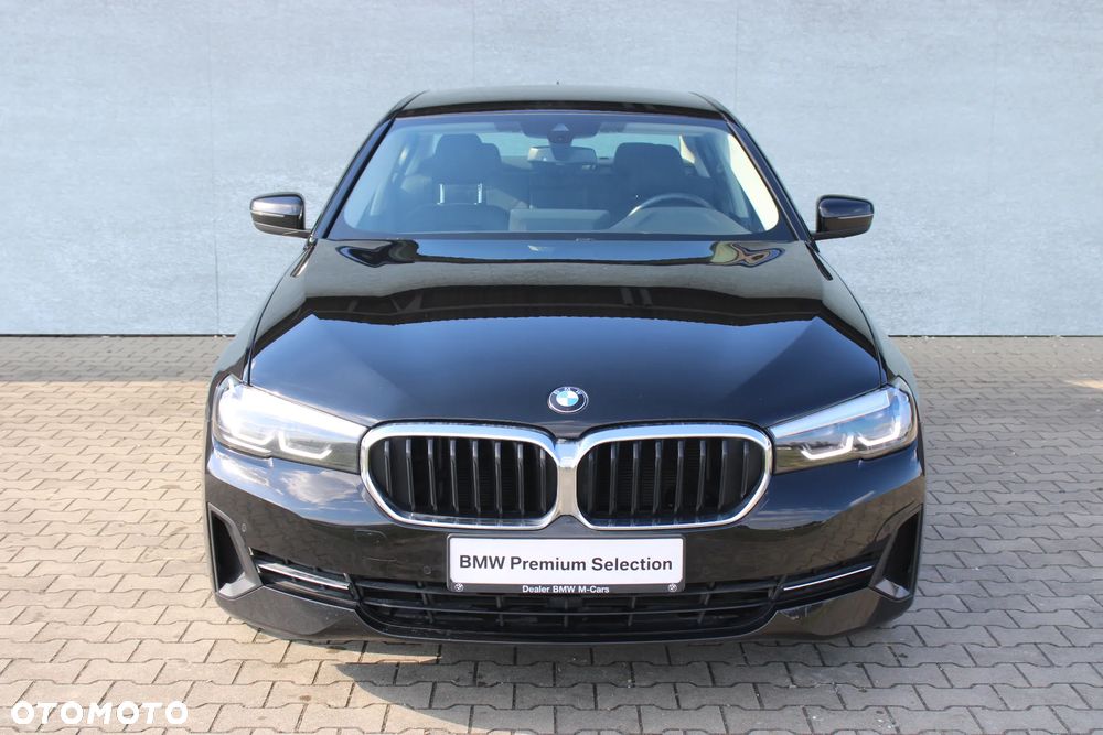 BMW Seria 5 520d xDrive Business Edition sport - 4