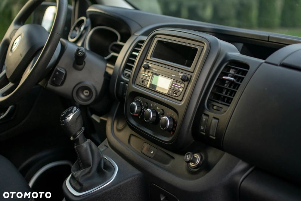 Renault Trafic - 32