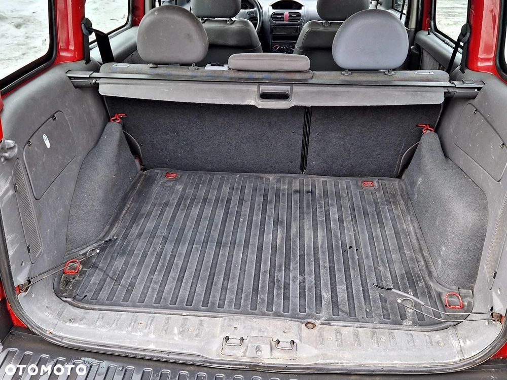 Opel Combo Tour Comfort - 30