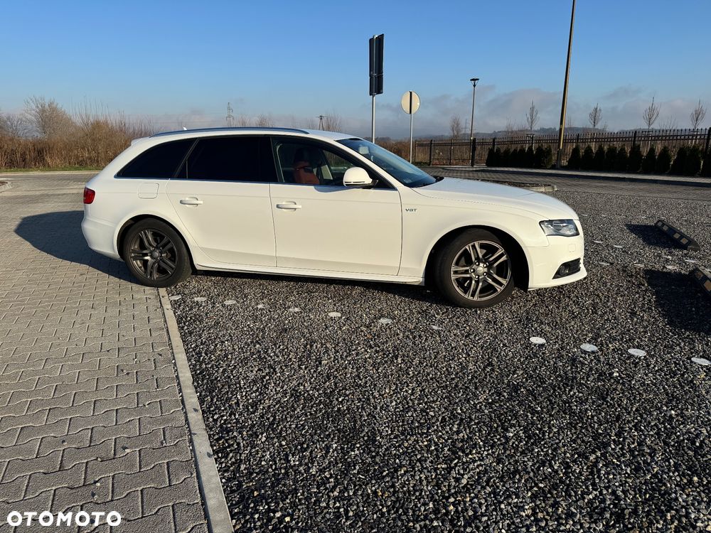 Audi A4 Avant 3.0 TDI DPF quattro tiptronic Attraction - 4