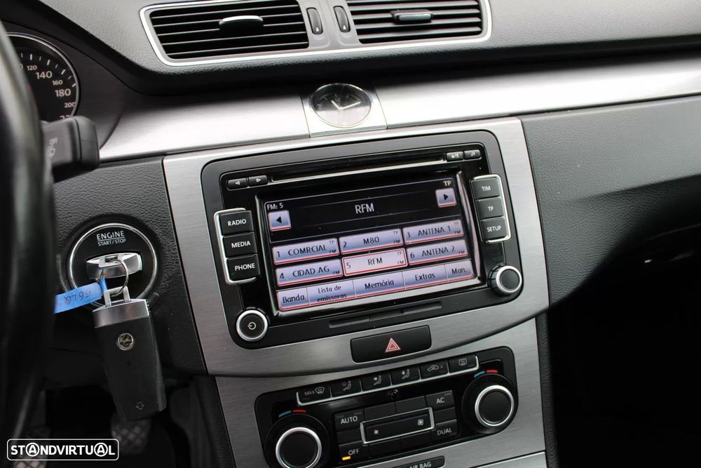 VW Passat 1.6 TDI Confortline - 25