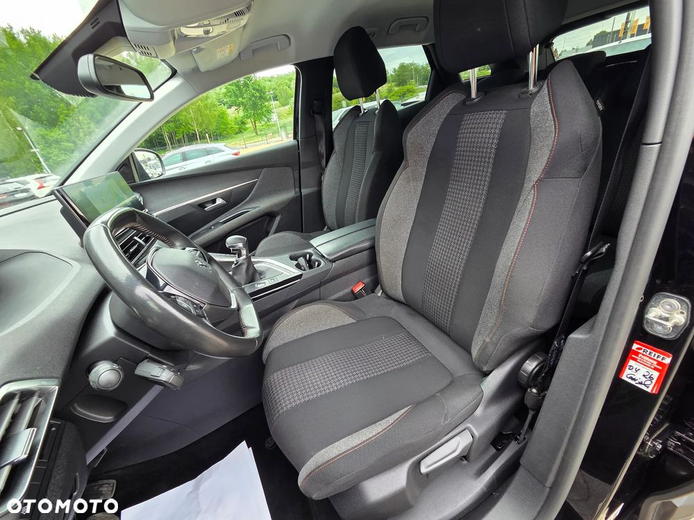 Peugeot 3008 1.5 BlueHDi Active Pack S&S EAT8 - 27