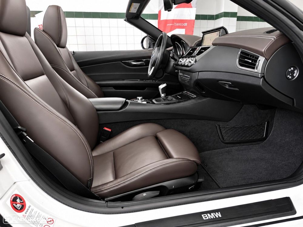 BMW Z4 20 i — fotografia 14