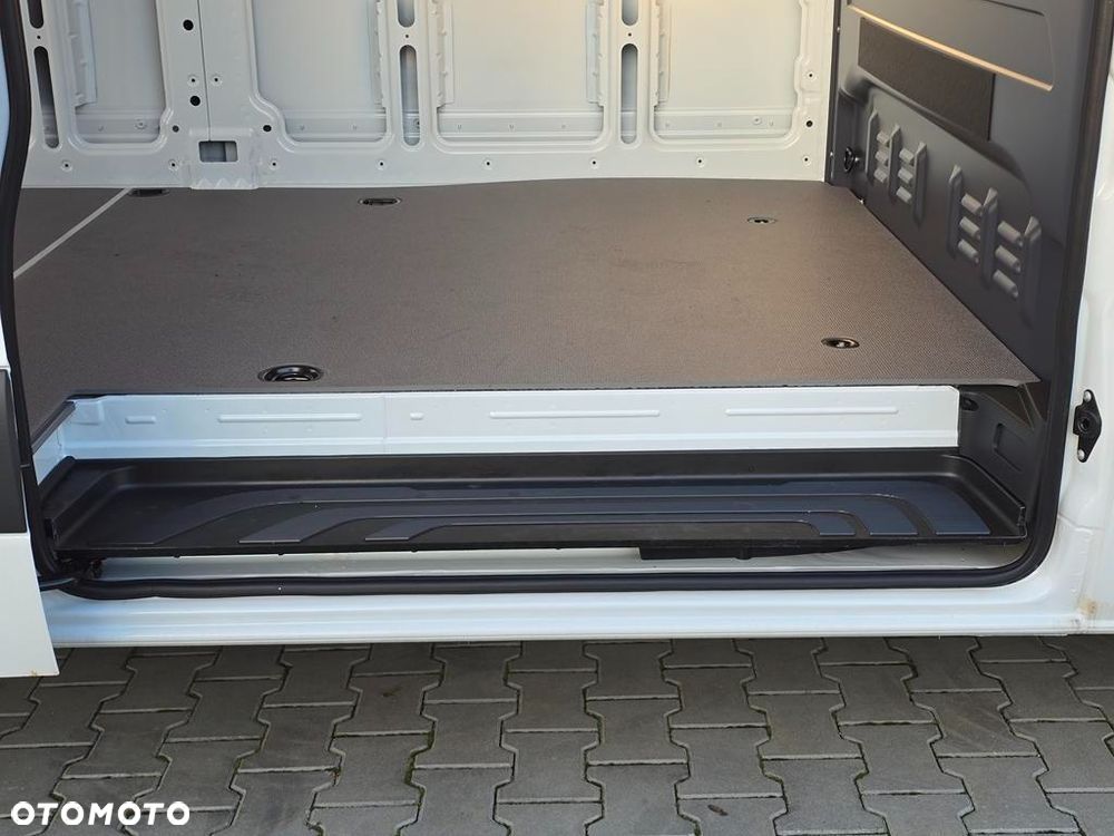 Mercedes-Benz Sprinter 317 CDI Long PRO 9G-Tronic - 12