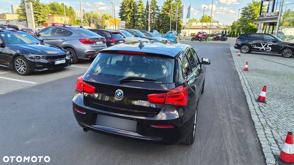 BMW Seria 1 118i GPF Sport Line - 24