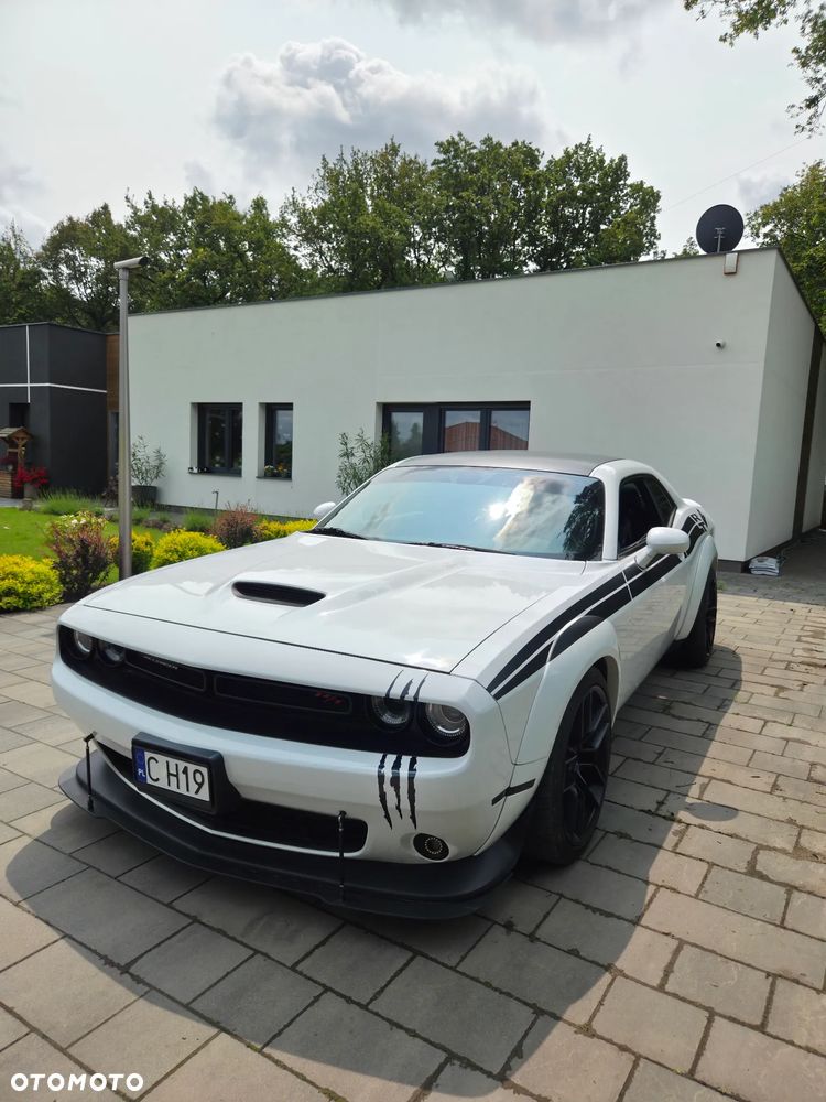 Dodge Challenger 5.7 R/T - 2