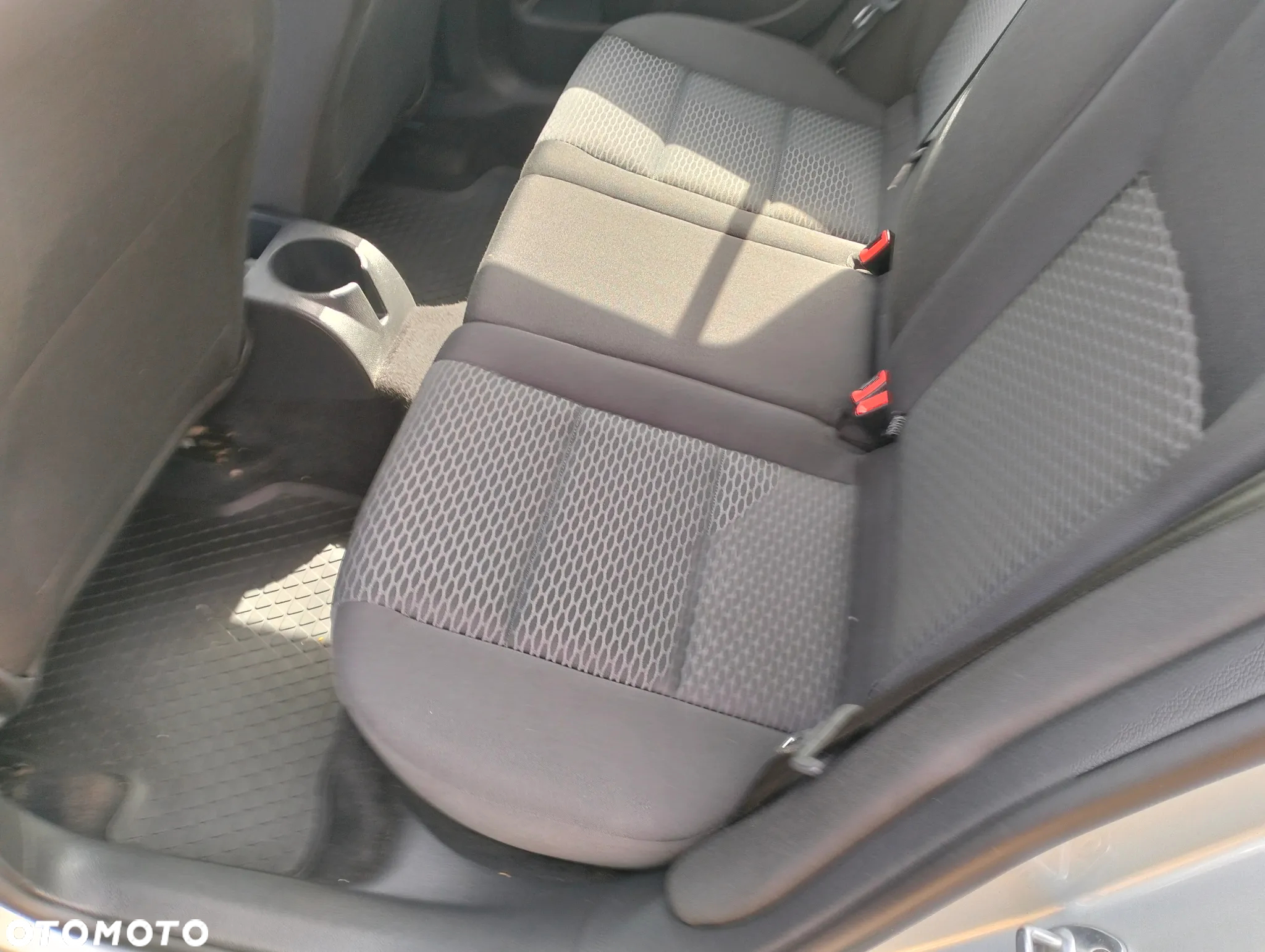 Volkswagen Golf - 23