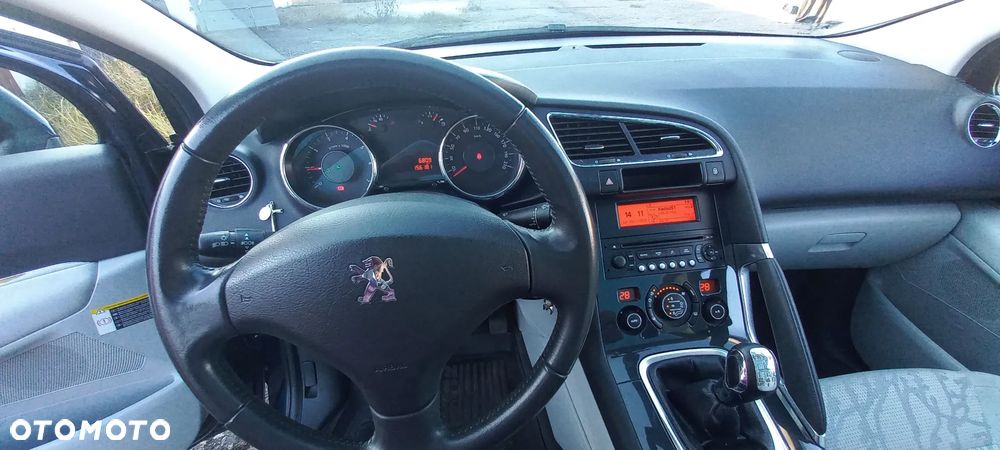 Peugeot 3008 1.6 Premium - 16