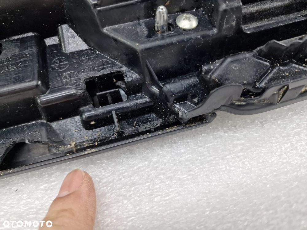 MITSUBISHI ECLIPSE CROSS 17- ATRAPA / GRILL PRZEDNI PRZÓD , NR 7450B072 / 7450B048 / 7450A402 , NR AUKCJI GL404 - 15