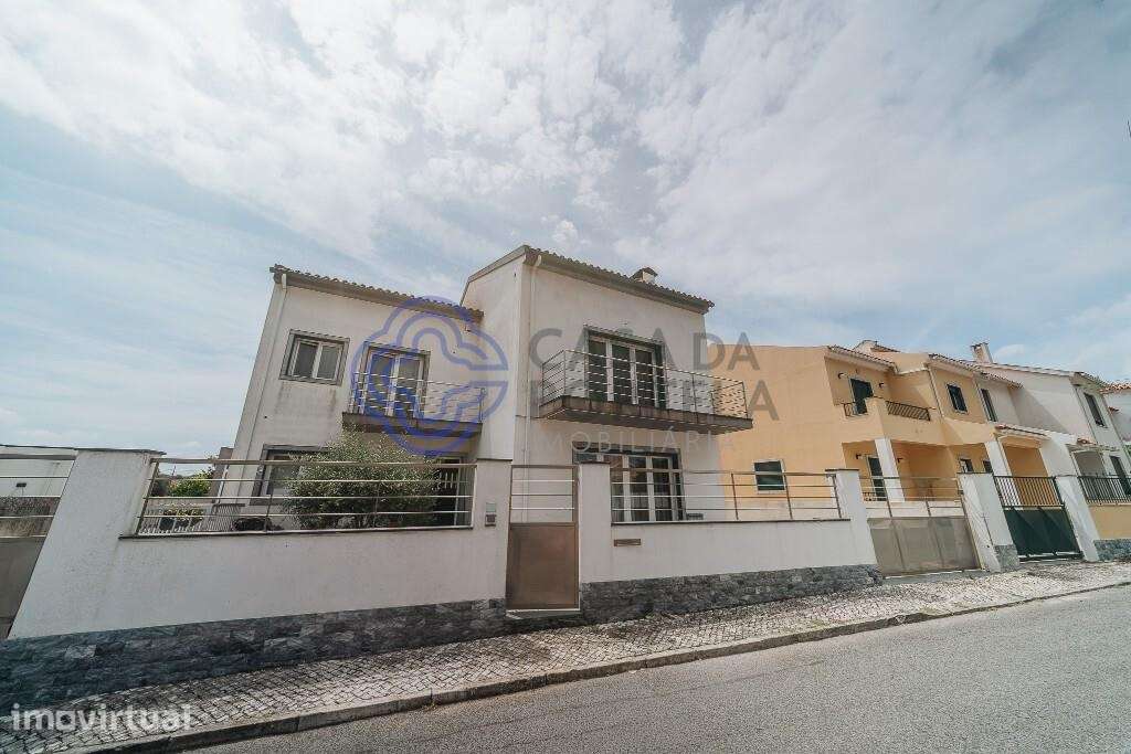 Moradia isolada T5 c/logradouro e garagem - Algueirão Mem Martins, Sin - Grande imagem: 2/55