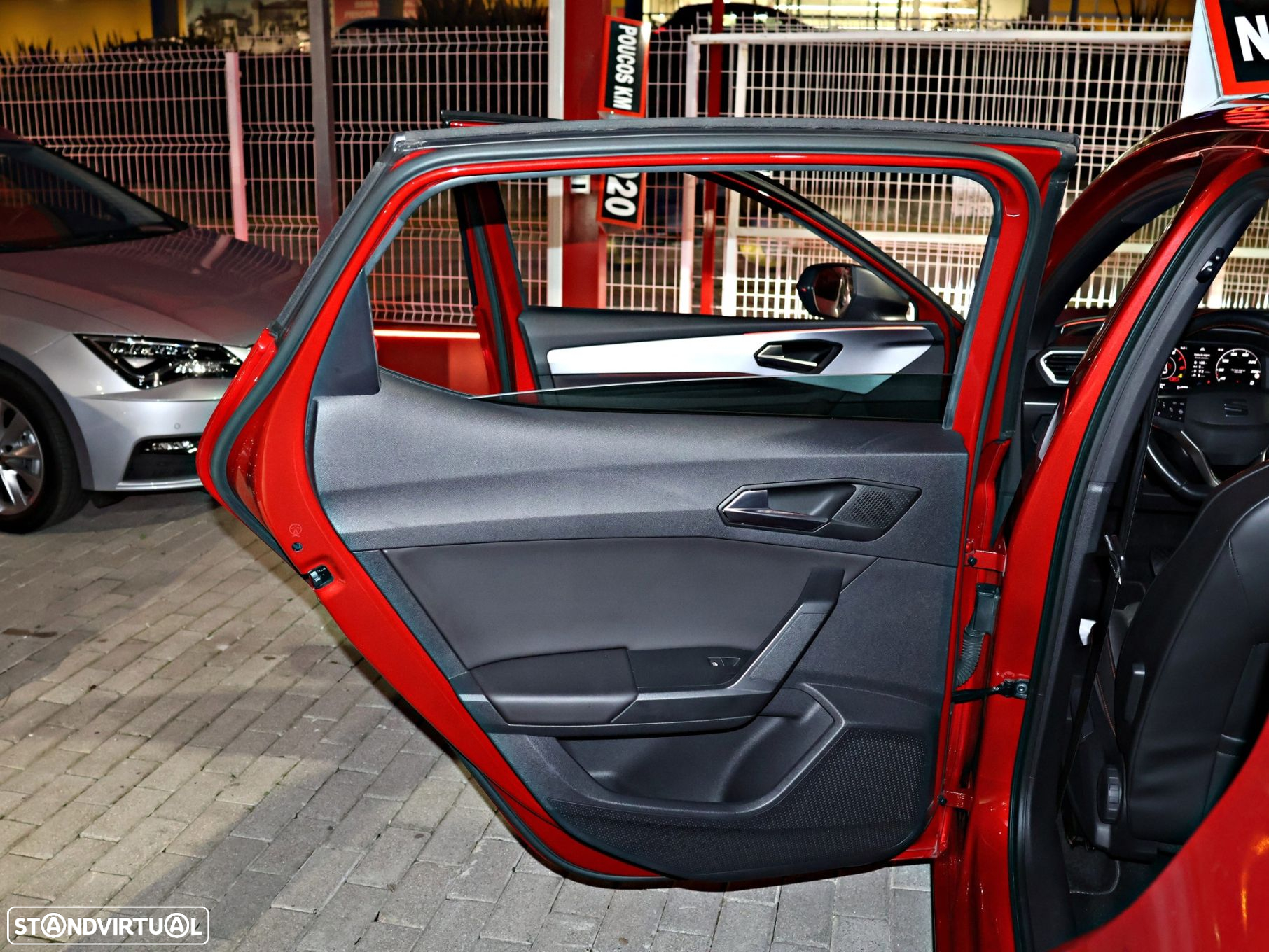 SEAT Leon 1.5 eTSI FR DSG - 42