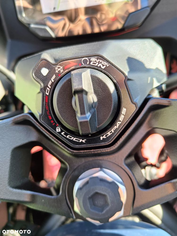 Kawasaki Ninja - 12