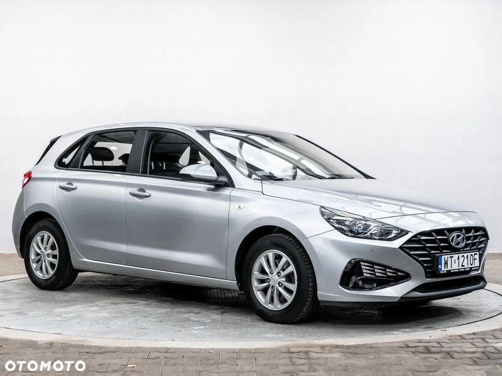 Hyundai i30 1.5 DPI Classic + - 4