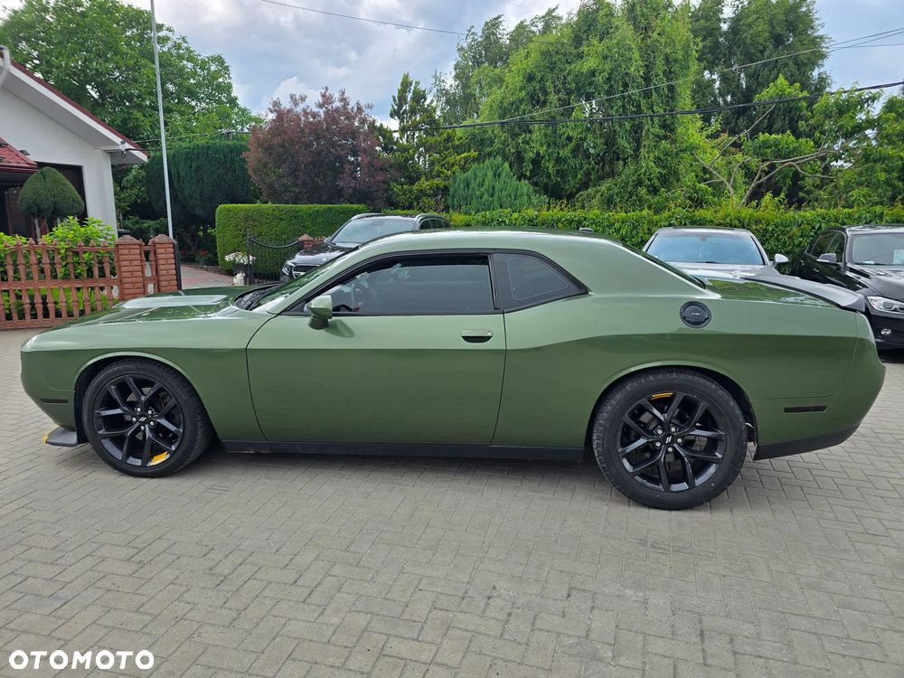 Dodge Challenger - 6