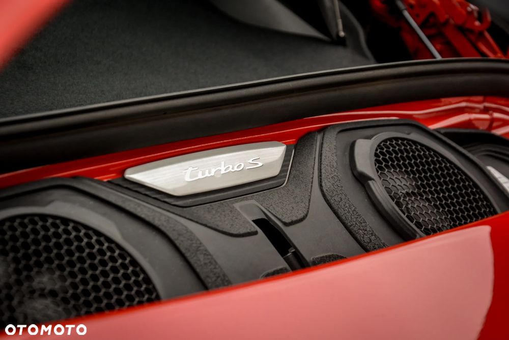 Porsche 911 Turbo S - 23