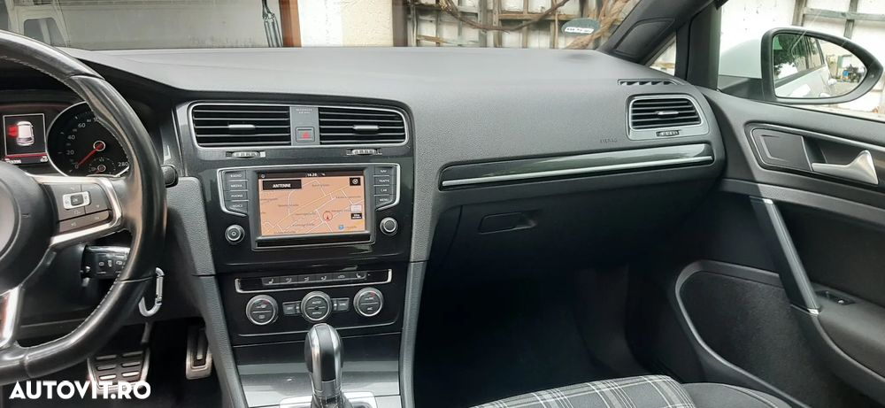 Volkswagen Golf 2.0 TDI DSG GTD - 3