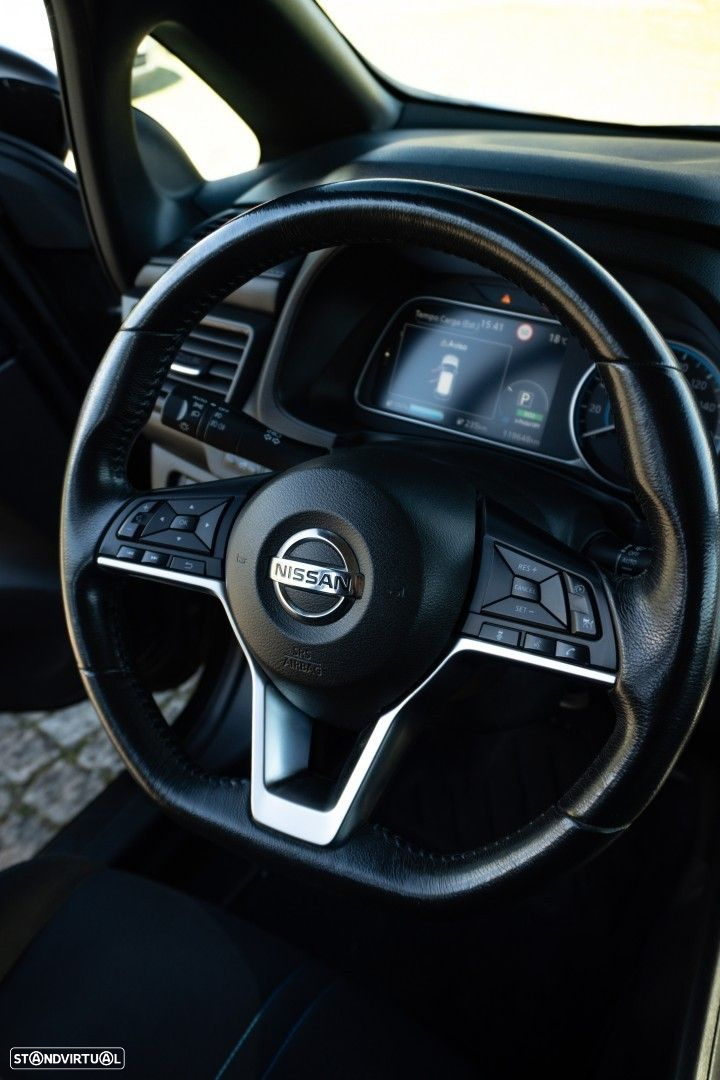 Nissan Leaf Tekna - 10