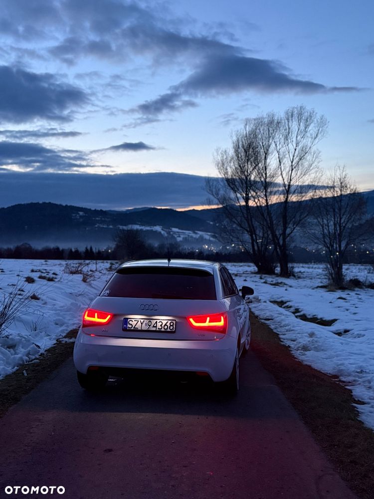 Audi A1 Sportback 1.6 TDI Attraction - 4