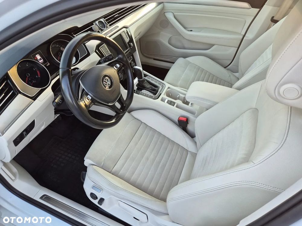 Volkswagen Passat 2.0 TDI BMT Highline DSG - 11