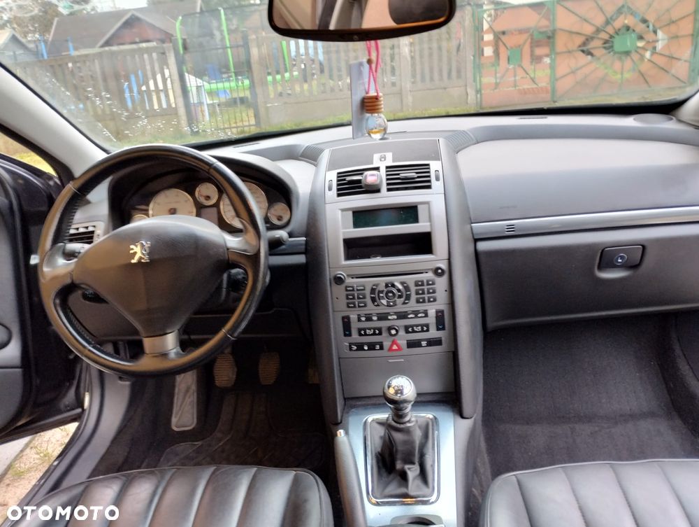 Peugeot 407 - 36