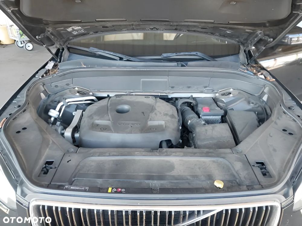 Volvo XC 90 T6 GPF AWD Momentum - 11