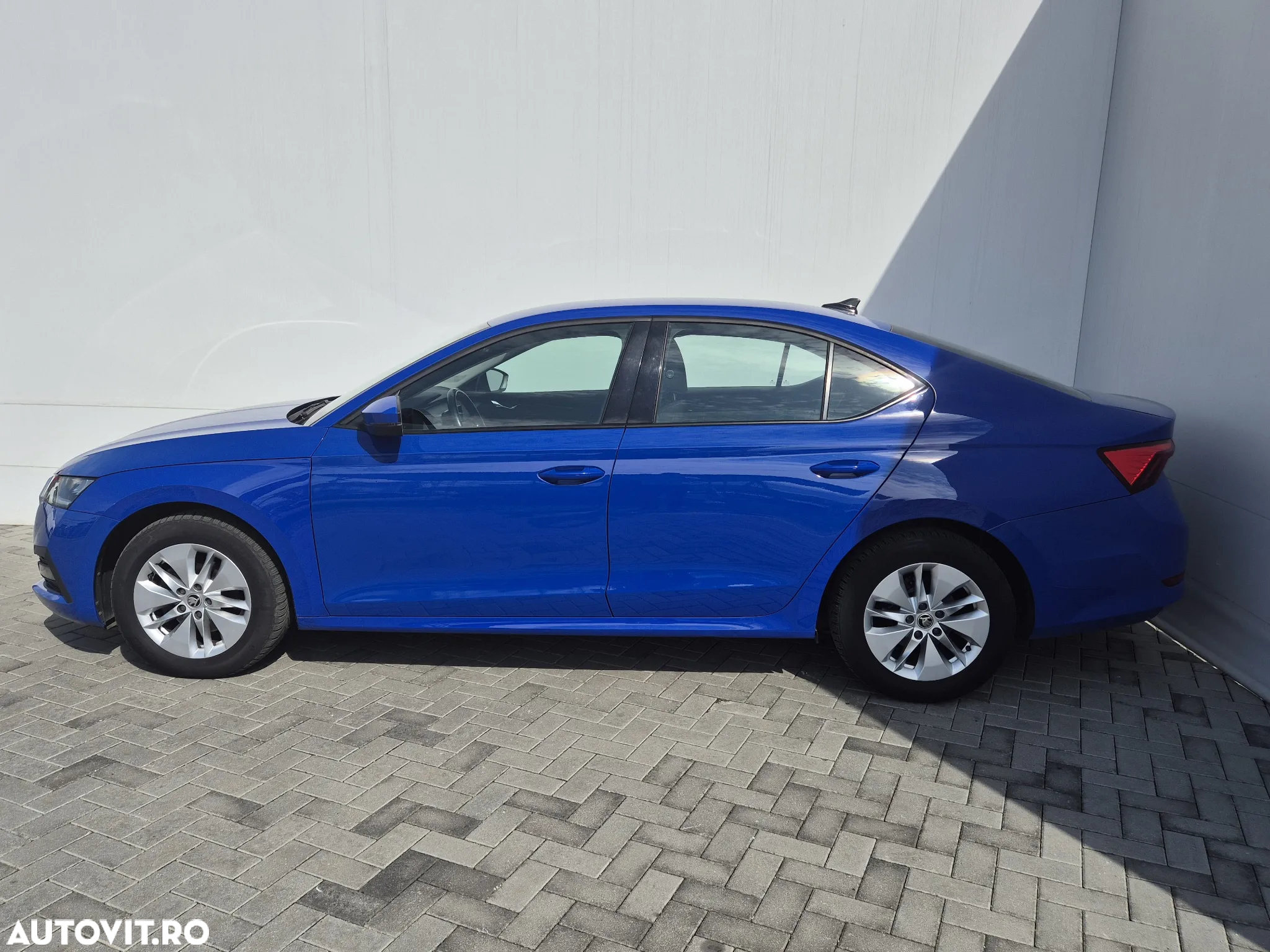 Skoda Octavia 2.0 TDI DSG Ambition - 2