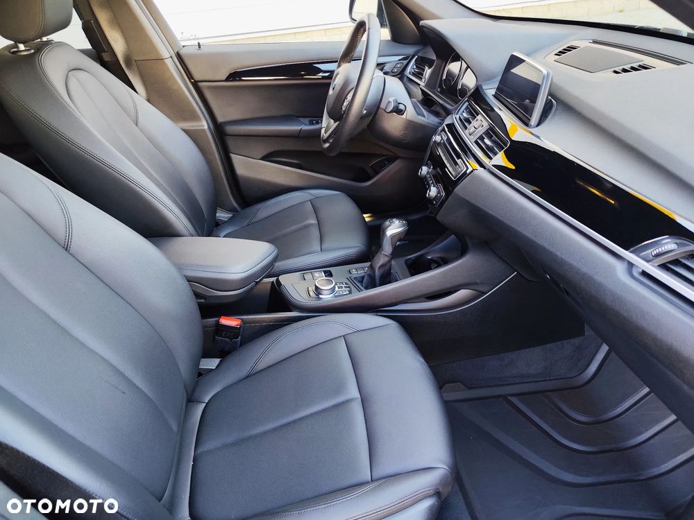 BMW X1 xDrive25i xLine sport - 13