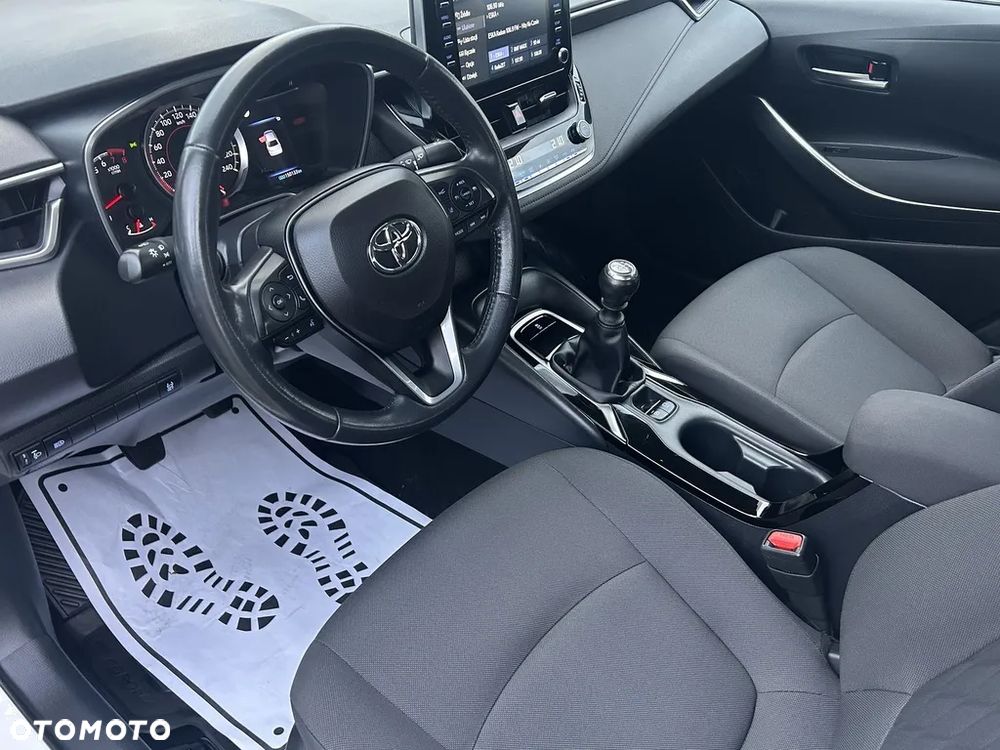 Toyota Corolla 1.5 Comfort - 23